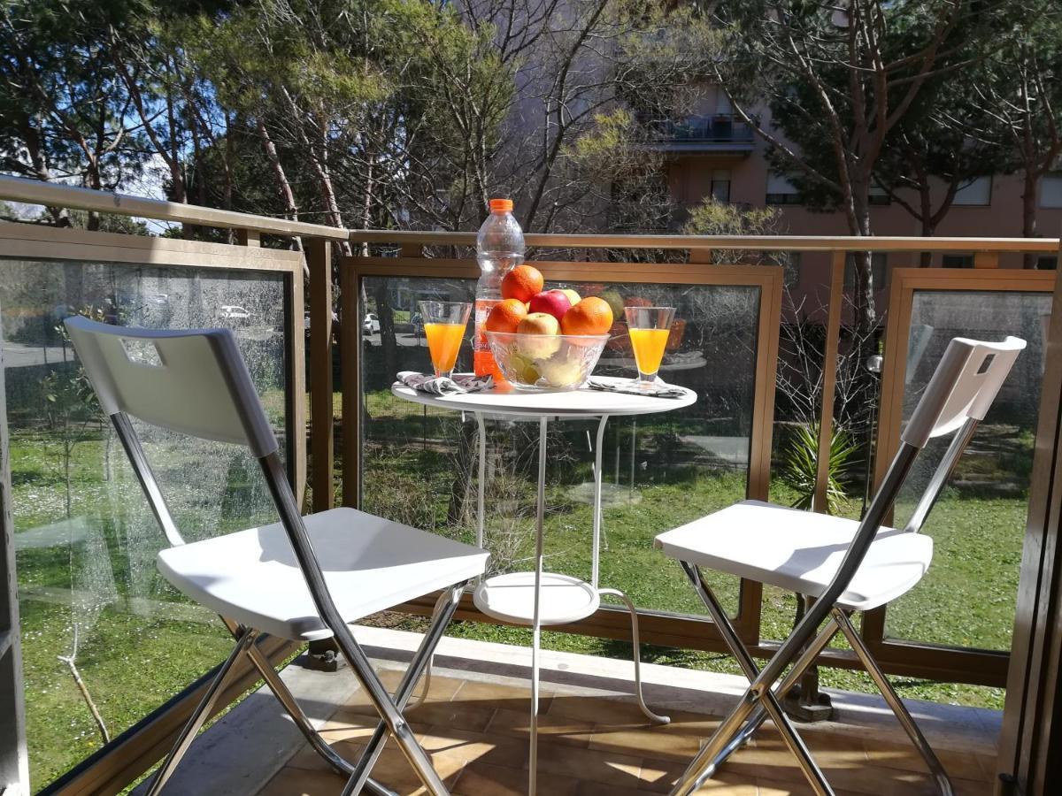 Il Girasole Di Ostia Apartment Екстериор снимка