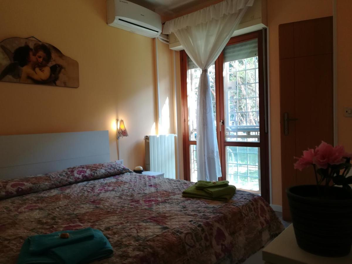 Il Girasole Di Ostia Apartment Екстериор снимка